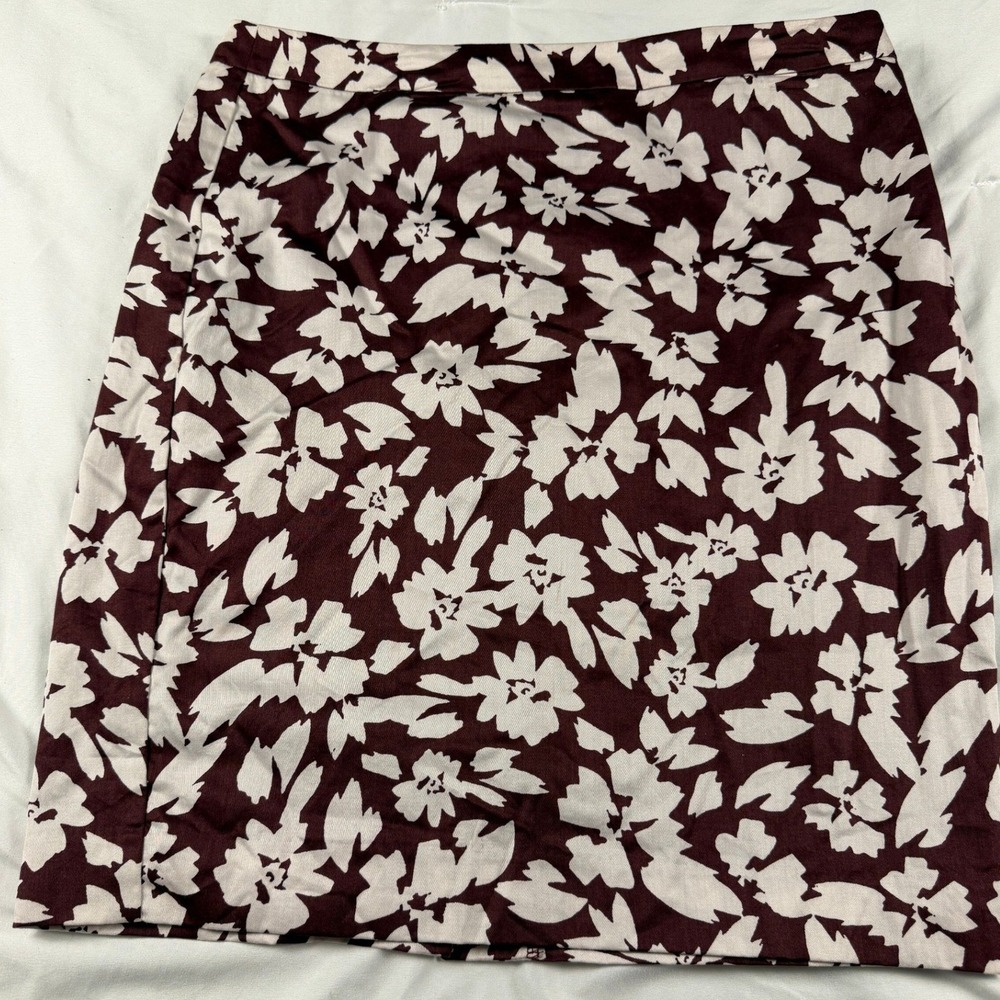 LOFT‎ Burgundy Floral Pencil Skirt Womens Size 6 Knee Length Office Wear